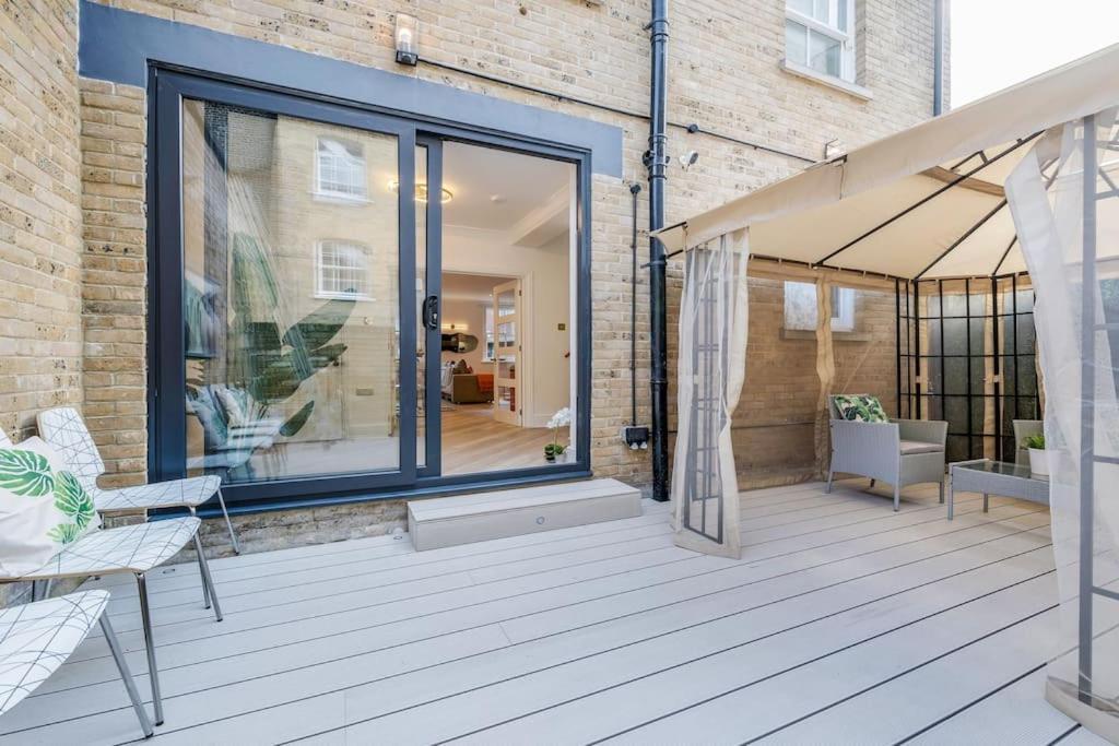 הוילה לונדון House 10 Mins To Tower Bridge Hot Tub & Parking מראה חיצוני תמונה
