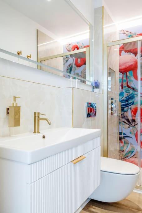 הוילה לונדון House 10 Mins To Tower Bridge Hot Tub & Parking מראה חיצוני תמונה