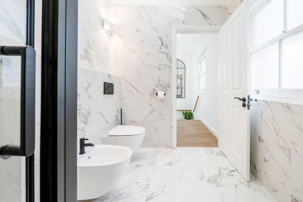 הוילה לונדון House 10 Mins To Tower Bridge Hot Tub & Parking מראה חיצוני תמונה