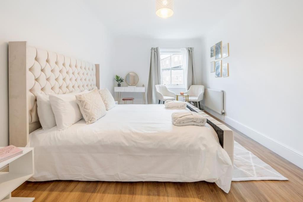 הוילה לונדון House 10 Mins To Tower Bridge Hot Tub & Parking מראה חיצוני תמונה
