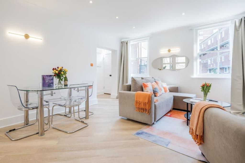 הוילה לונדון House 10 Mins To Tower Bridge Hot Tub & Parking מראה חיצוני תמונה