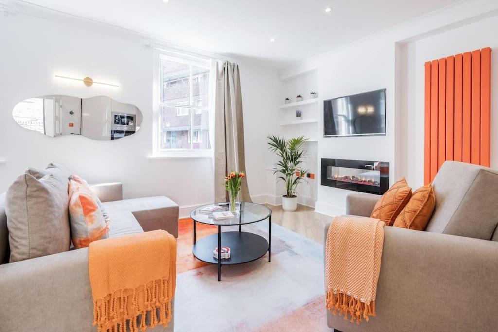 הוילה לונדון House 10 Mins To Tower Bridge Hot Tub & Parking מראה חיצוני תמונה